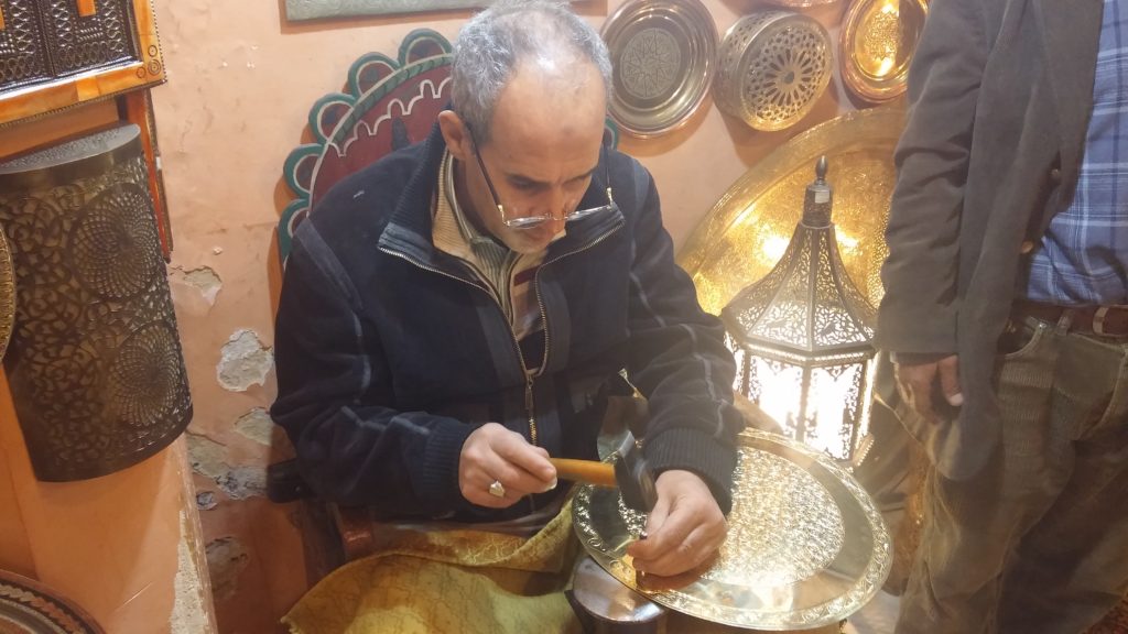 Artesanato marroquino, Marrocos, Fez, comerciante árabe